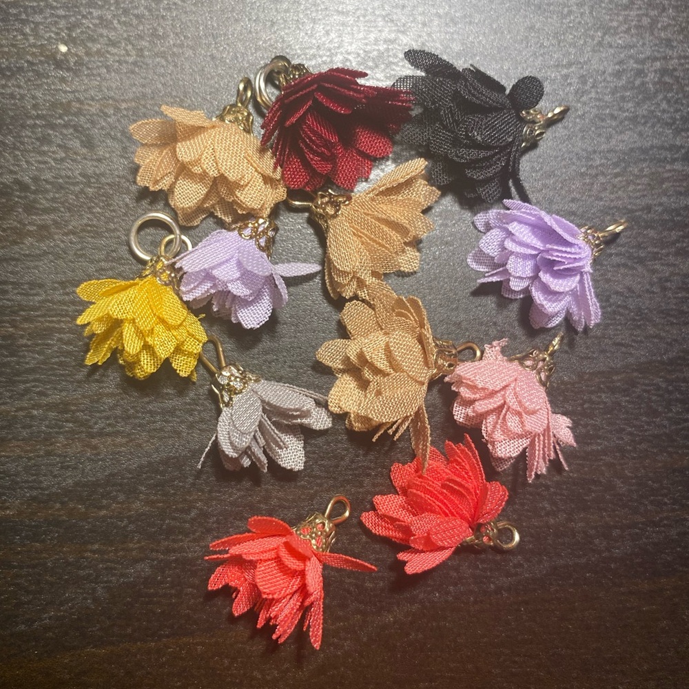 12 pcs flower tassel Charms - Multicolor